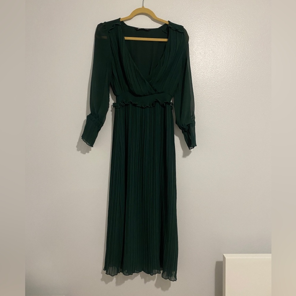Zara Pleated Dark Green Midi Dress